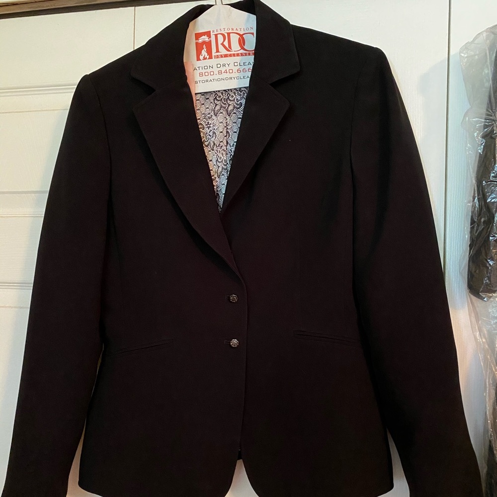 Tahari pants suit set
